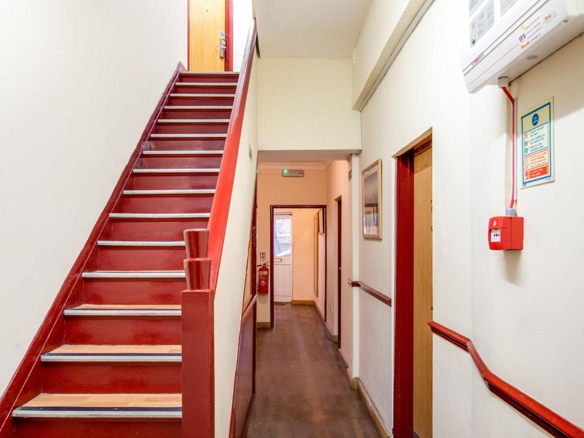 Lovely Studio In London With Patio ภายนอก รูปภาพ