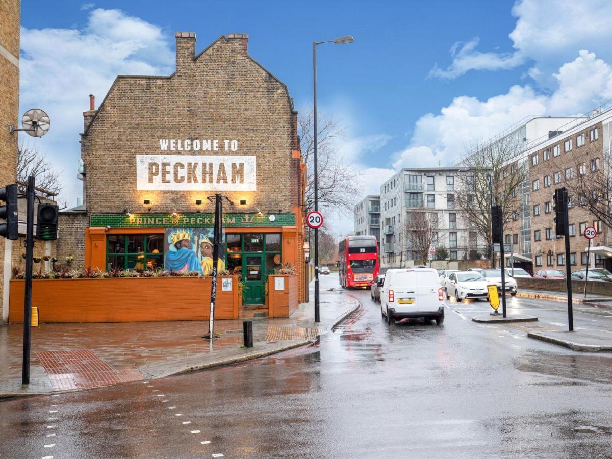Lovely Studio In London With Patio ภายนอก รูปภาพ