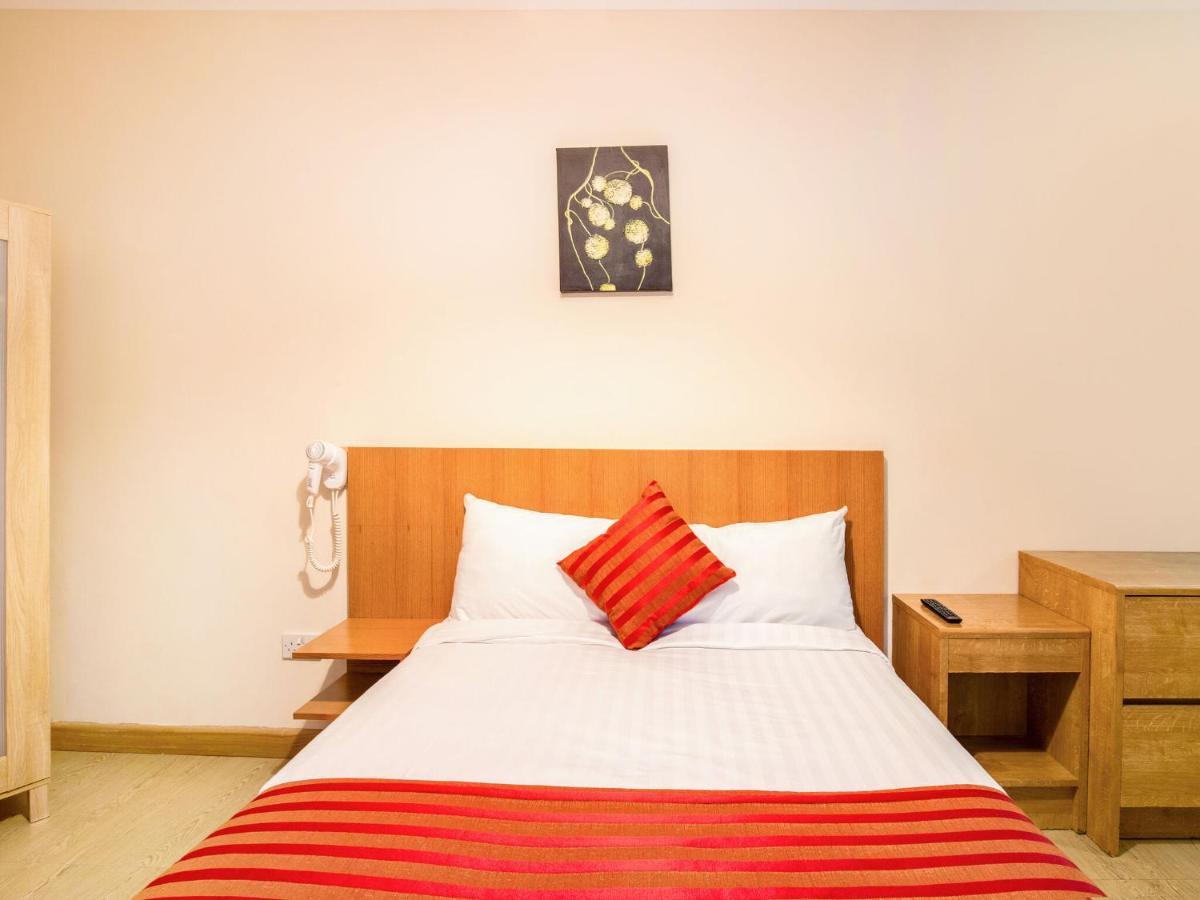 Lovely Studio In London With Patio ภายนอก รูปภาพ